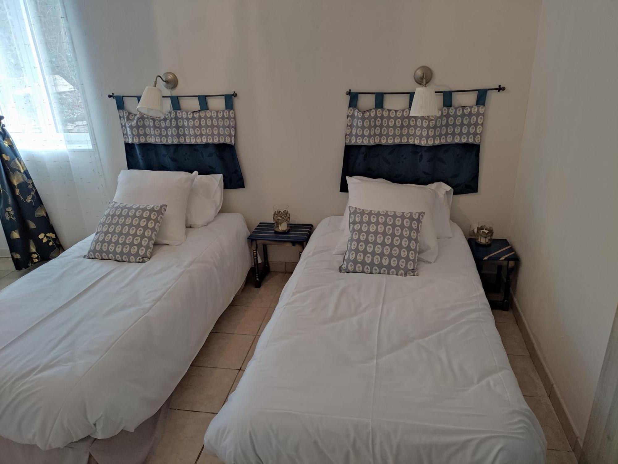 Bleu Bonheur Bed and Breakfast Dennevy Rum bild